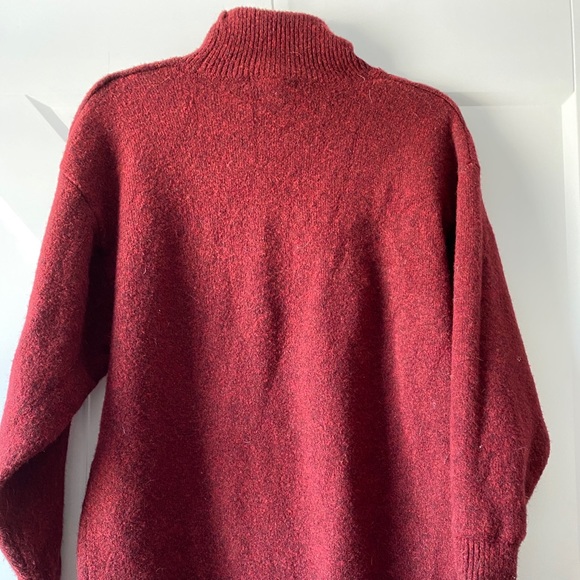 H&M | Sweater - Picture 2 of 5